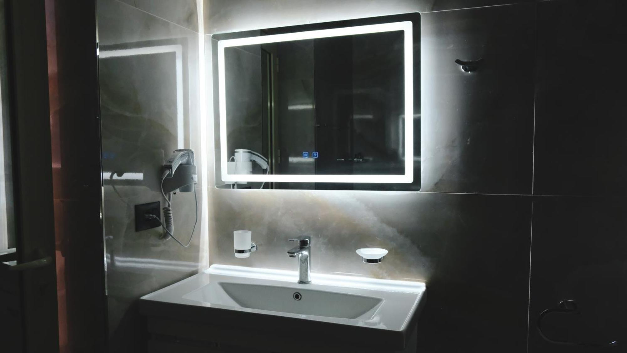 Hotel Ruko Boutique 格勒姆 外观 照片